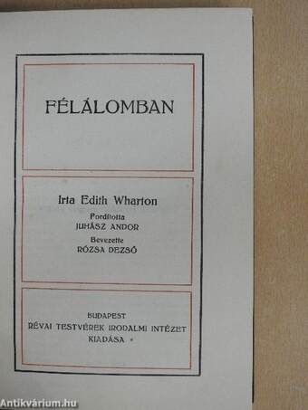 Félálomban