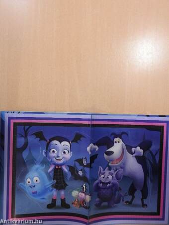 Vampirina - 1001 matrica