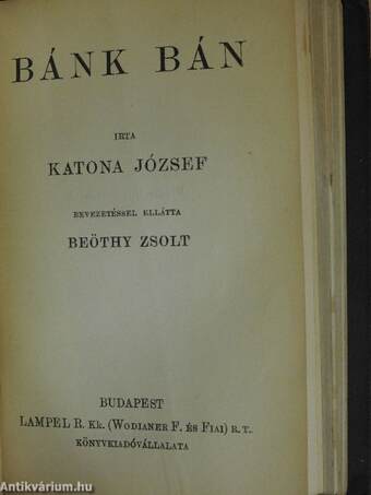 Kossuth Lajos 1848. julius 11-iki beszéde a haderő megajánlása ügyében/Deák Ferencz 1861-iki első felirati beszéde/Deák Ferenc második felirati beszéde/Demosthenes Philippikái/Bánk Bán/Zarathustra mumiája