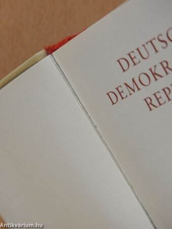 Deutsche Demokratische Republik (minikönyv)