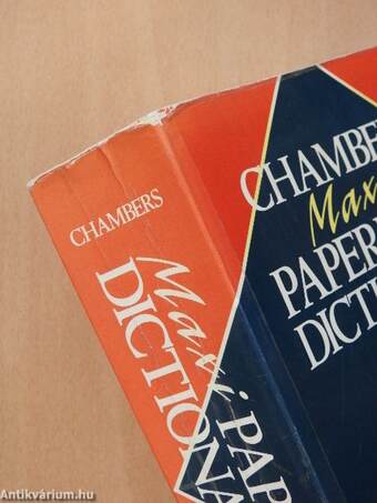 Chambers Maxi Paperback Dictionary