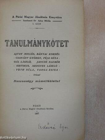 Tanulmánykötet