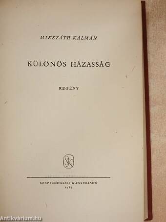 Különös házasság