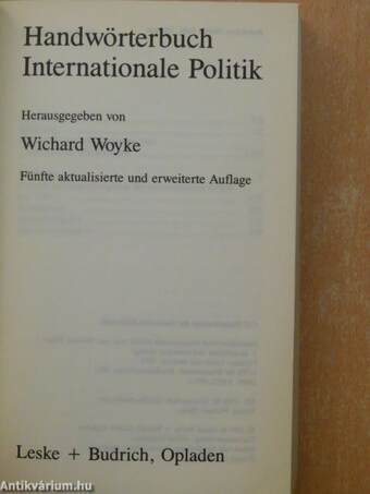 Handwörterbuch Internationale Politik