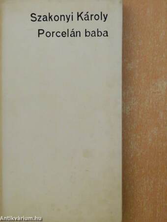 Porcelán baba