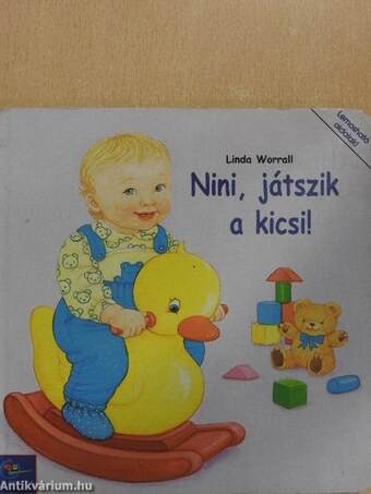 Nini, játszik a kicsi!