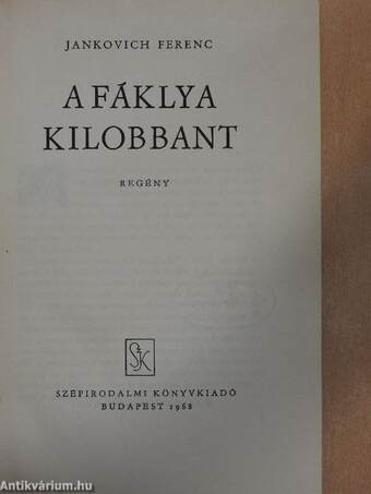 A fáklya kilobbant