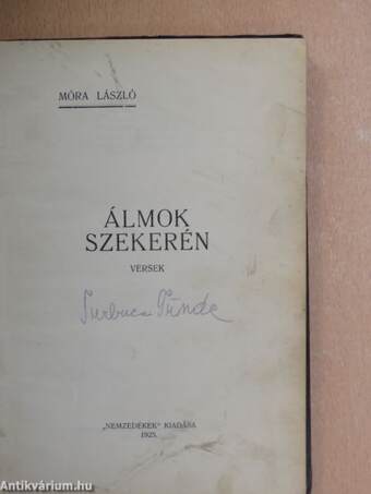 Álmok szekerén