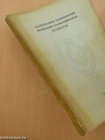 Az Eötvös Loránd Tudományegyetem Ságvári Endre Gyakorló Iskolájának Évkönyve 1972-73.