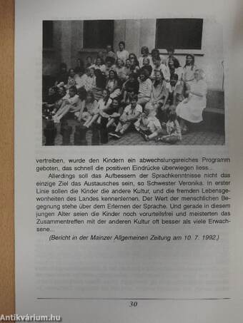 Az Angolkisasszonyok Sancta Maria Leánygimnáziumának évkönyve az 1991-92. tanévről