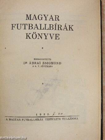 Magyar futballbírák könyve