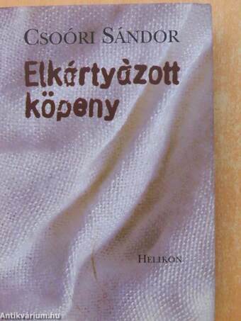 Elkártyázott köpeny