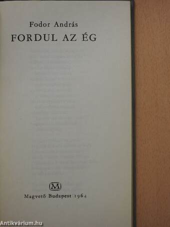 Fordul az ég