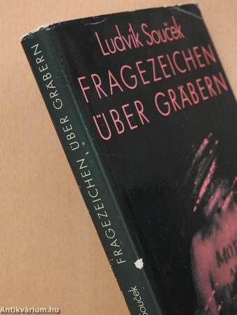 Fragezeichen über Gräbern