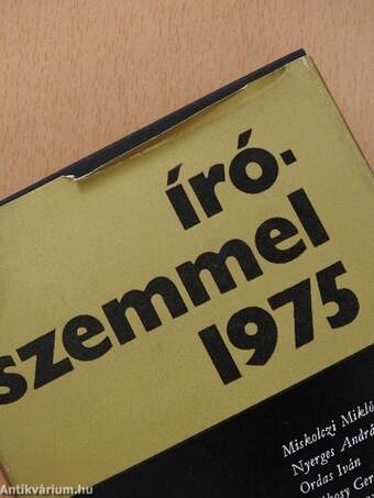 Írószemmel 1975