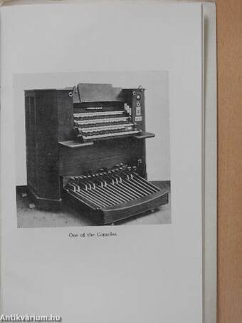 The organ of the King's Free Chapel of St. George Within His Castle at Windsor