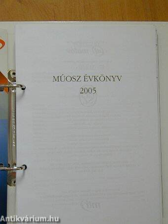 MÚOSZ évkönyv 2005