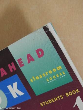 Look Ahead - Students' Book 1