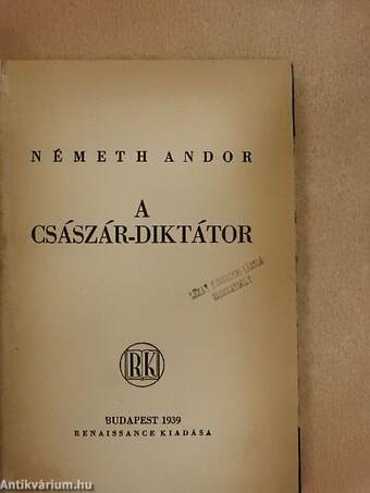 A császár-diktátor