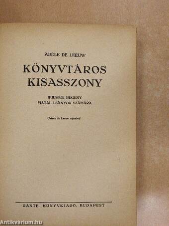 Könyvtáros kisasszony