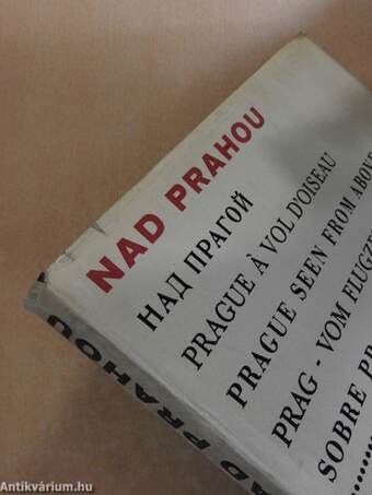 Nad Prahou/Prague á vol d'oiseau/Prague seen from above/Prag - vom Flugzeug gesehen/Sobre Praga