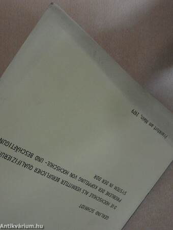 Die Hochschule als Vermittler beruflicher Qualifizierung: Probleme der Koppelung von Hochschul- und Beschäftigungssystem in der DDR