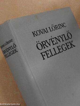 Örvénylő fellegek