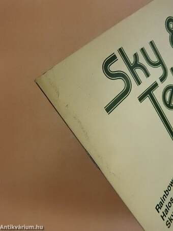 Sky & Telescope March 1989