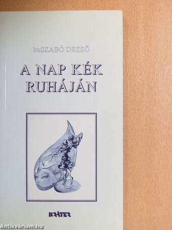 A Nap kék ruháján