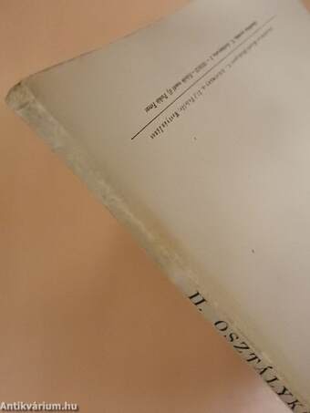 A Magyar Tudományos Akadémia Társadalmi-Történeti Tudományok Osztályának Közleményei 1952/1-4.