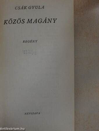 Közös magány