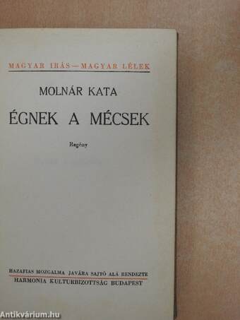 Égnek a mécsek