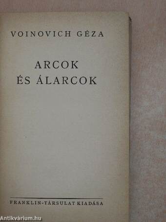 Arcok és álarcok