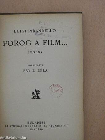 Forog a film...