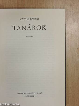 Tanárok