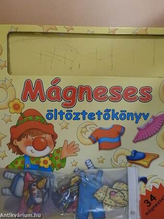 Mágneses öltöztetőkönyv