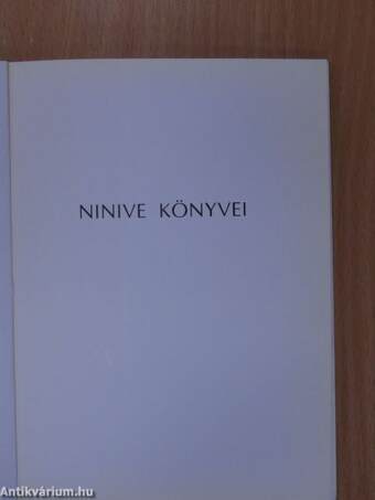 Ninive könyvei