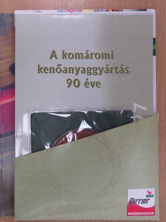 A komáromi kenőanyaggyártás 90 éve - Plakettel