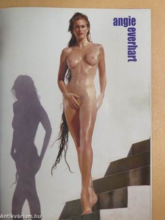 Playboy 2000. augusztus