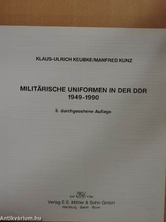 Militärische Uniformen in der DDR 1949-1990