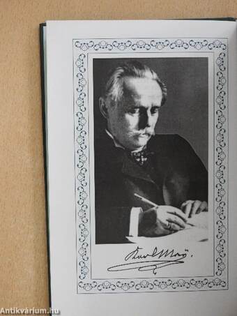 A szkipetárok földjén