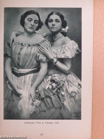 A Vígszinház negyven éve