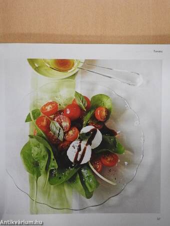 Friss saláták és finom öntetek