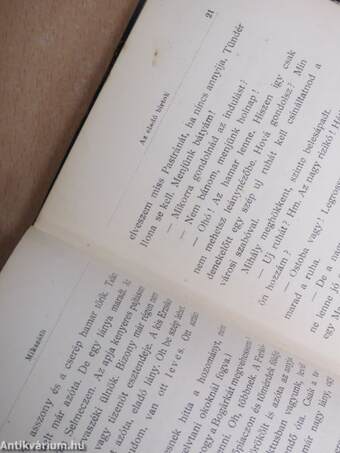 Az eladó birtok/Páva a varjuval