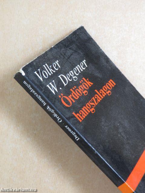 Ördögök hangszalagon