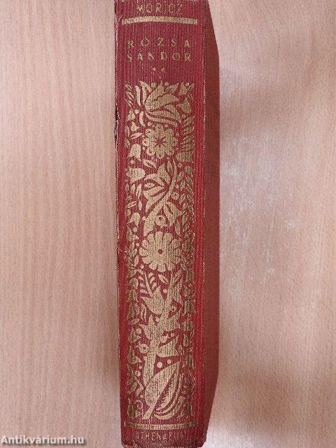 Rózsa Sándor összevonja a szemöldökét