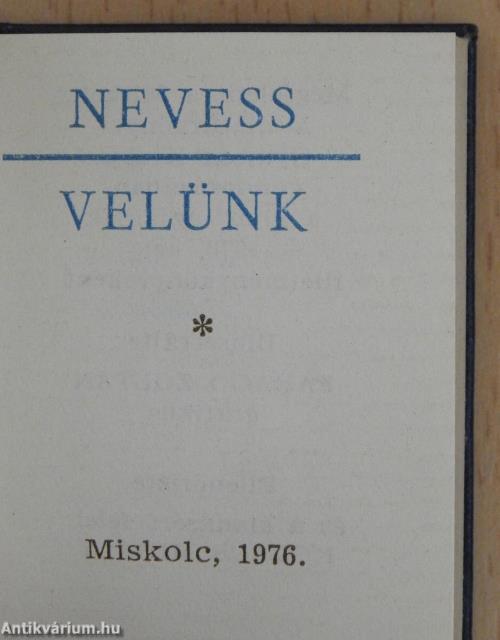 Nevess velünk (minikönyv)