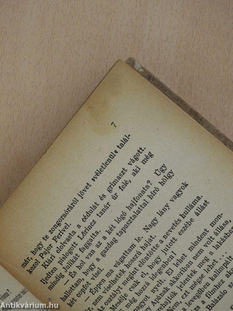 Julika és az ötödik osztály