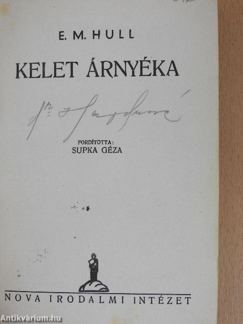 Kelet árnyéka