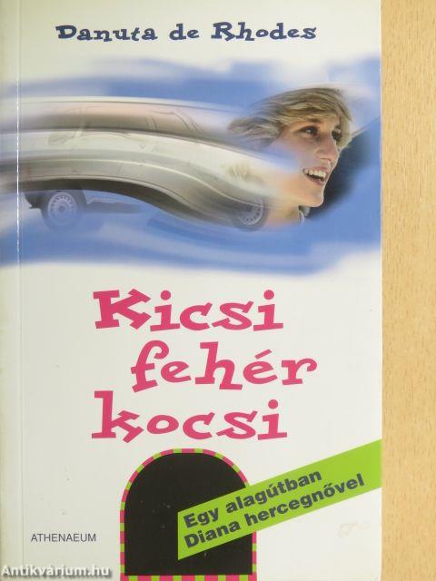 Kicsi fehér kocsi